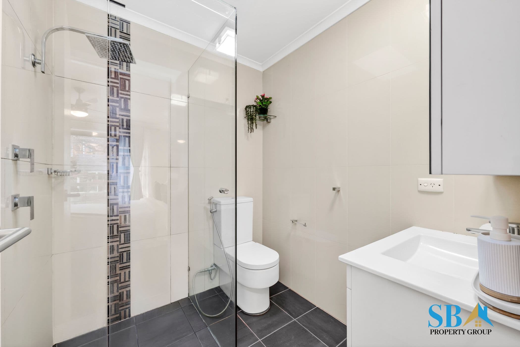 8 Leahy Place, GORDON ACT 2906 - Image 17