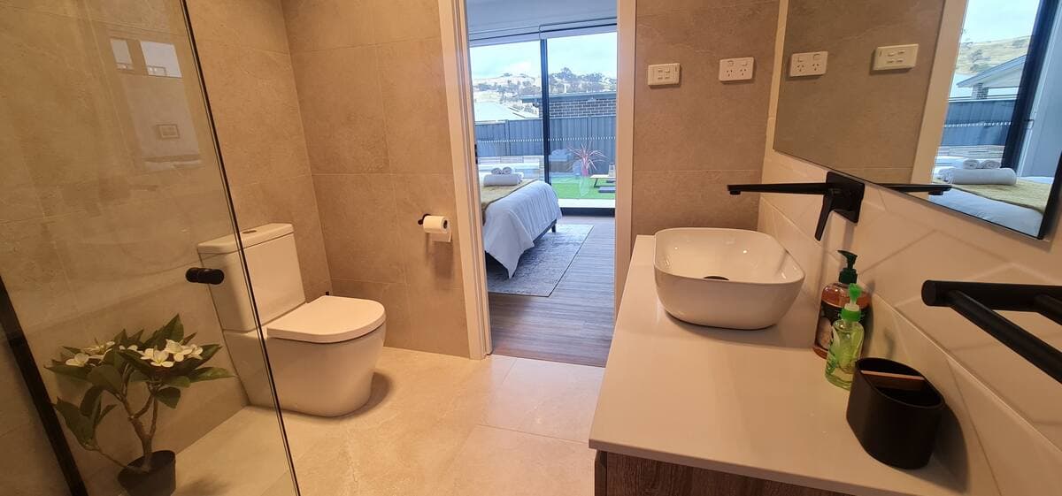 10 Baas Becking Street, WHITLAM ACT 2611 - Image 8