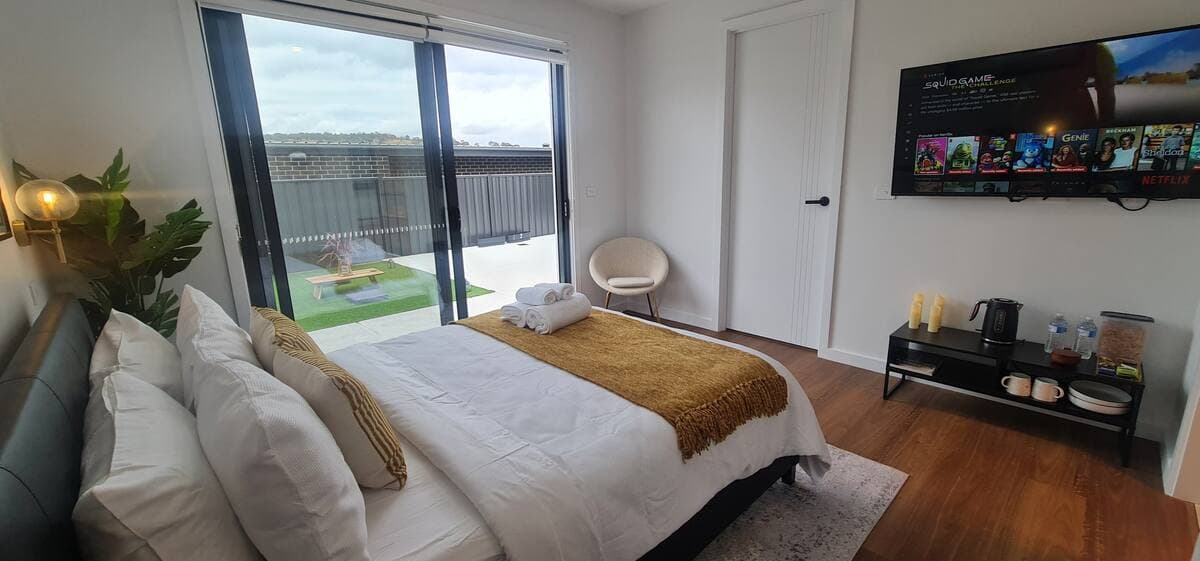 10 Baas Becking Street, WHITLAM ACT 2611 - Image 12