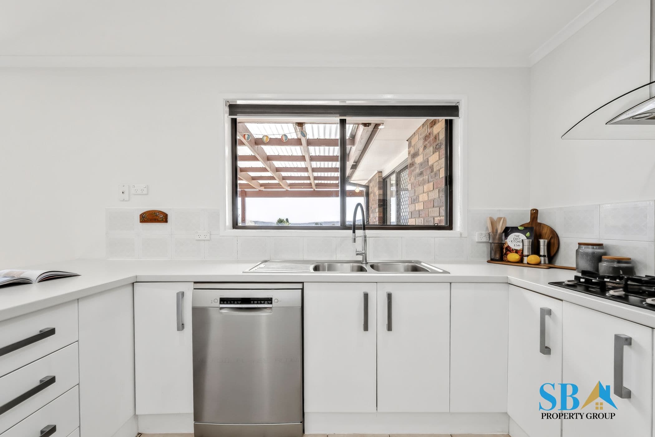 24 Hurtle Avenue, BONYTHON ACT 2905 - Image 8