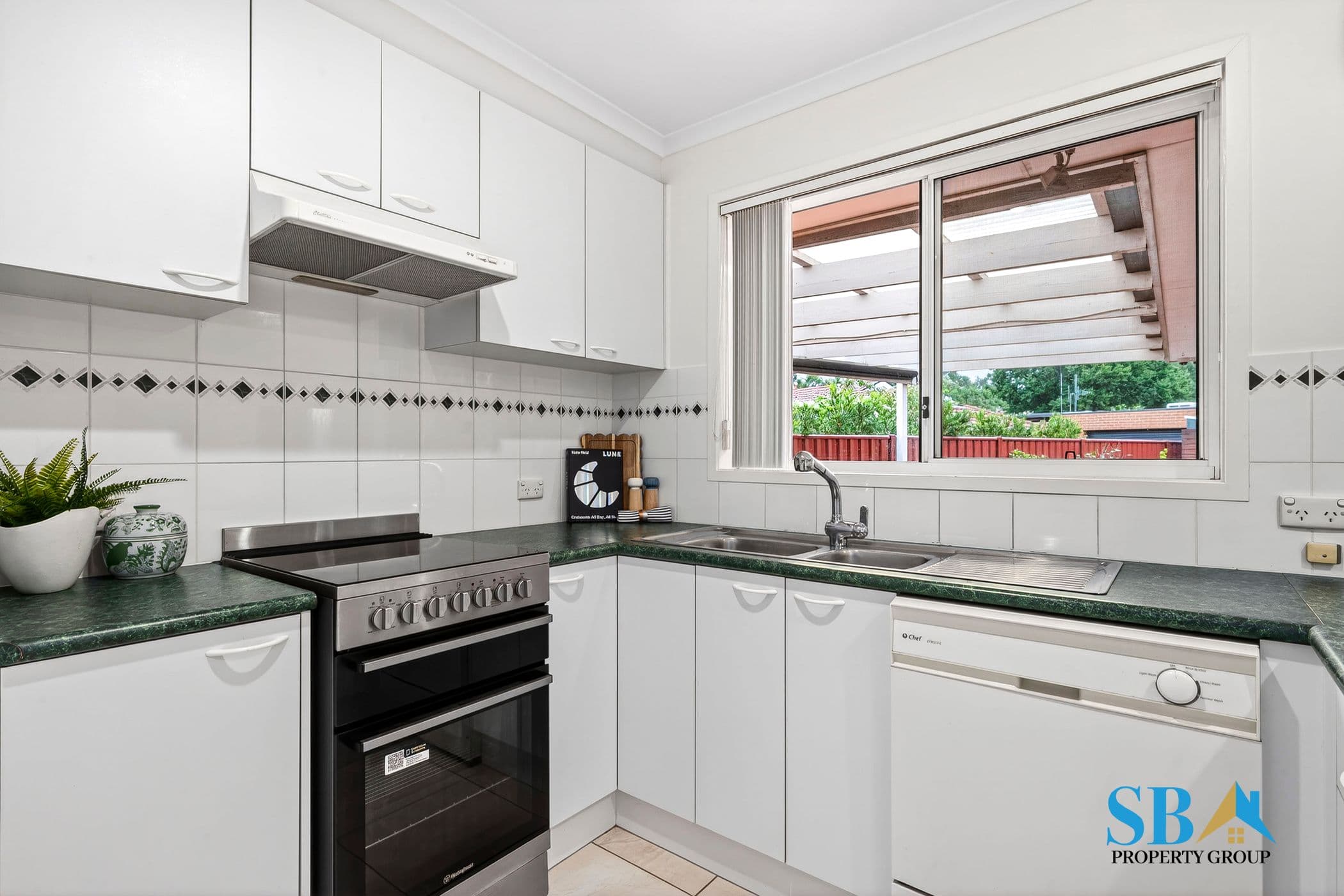 12 Allen Place, HOLT ACT 2615 - Image 9