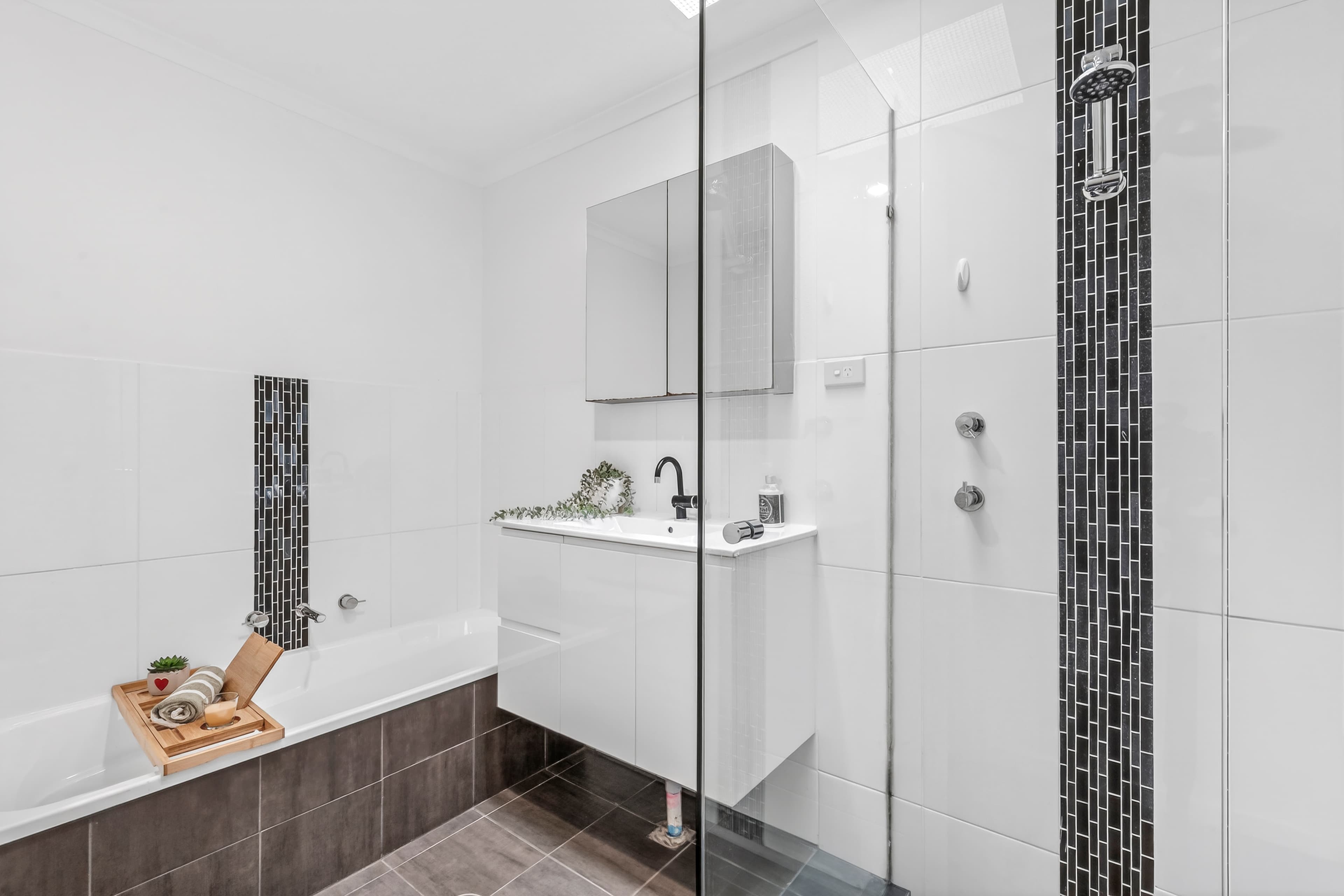 17 Gamban Square, NGUNNAWAL ACT 2913 - Image 16