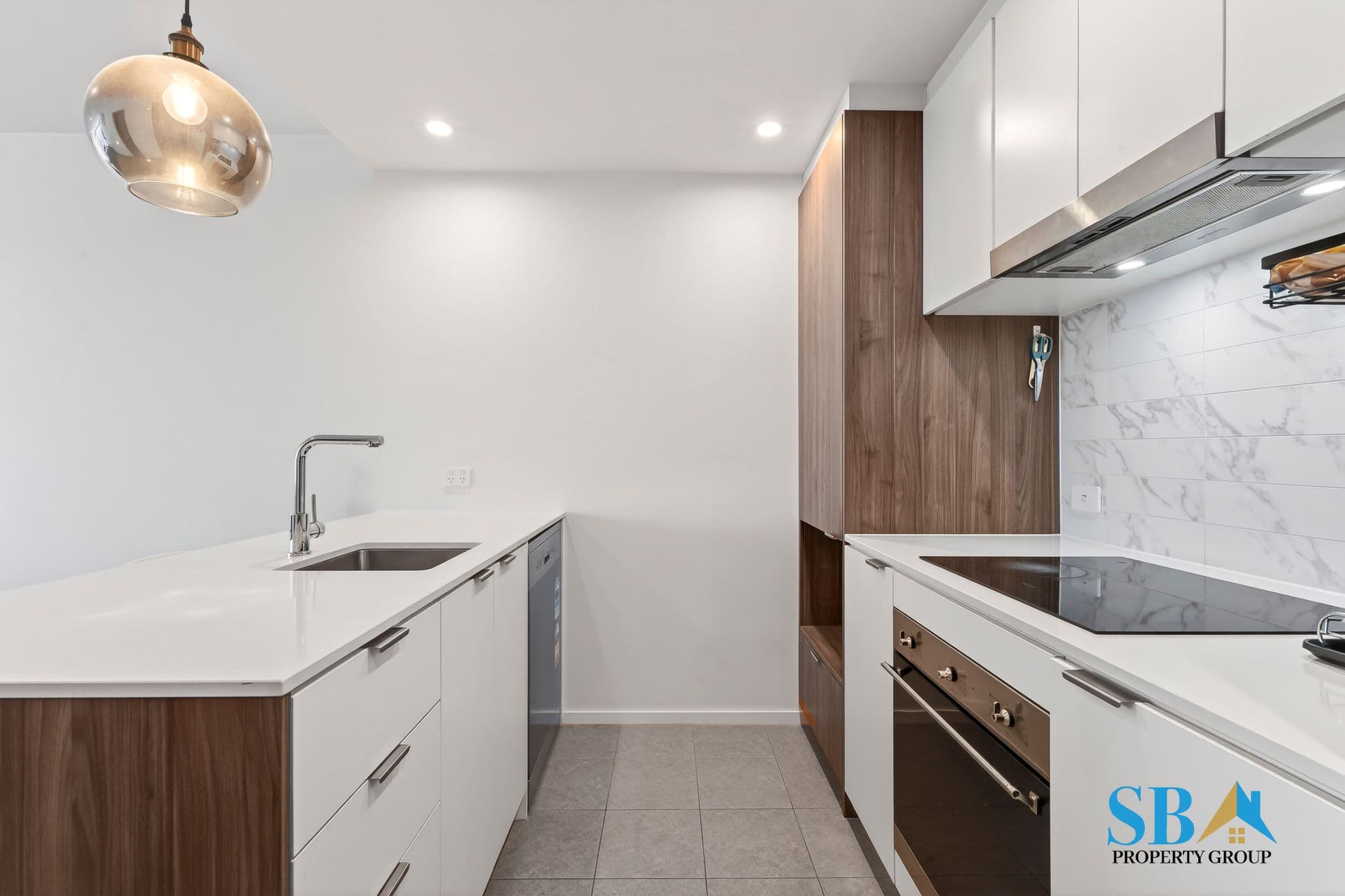305/15 Bowes Street, PHILLIP ACT 2606 - Image 2