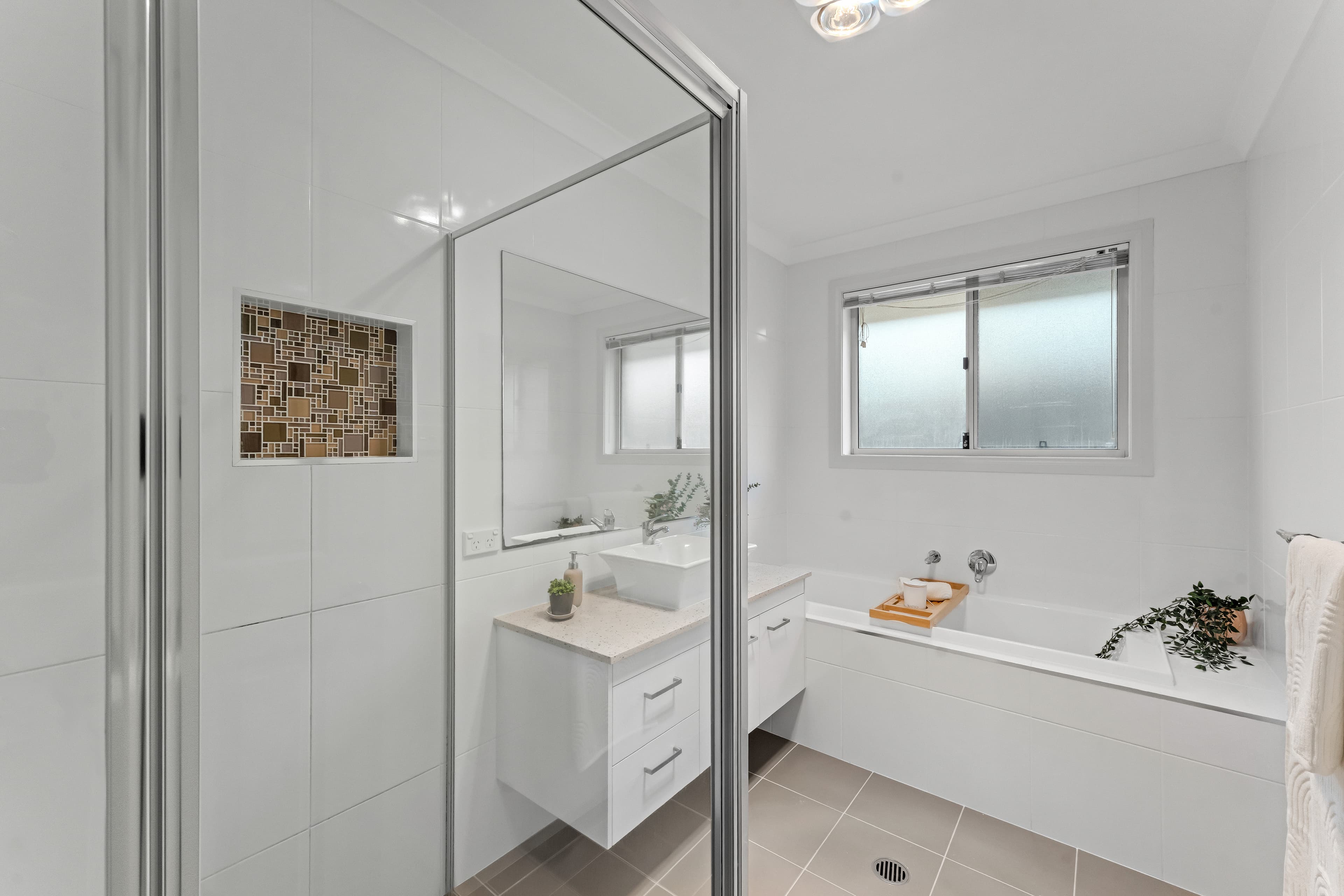 8 Powley Street, CASEY ACT 2913 - Image 18