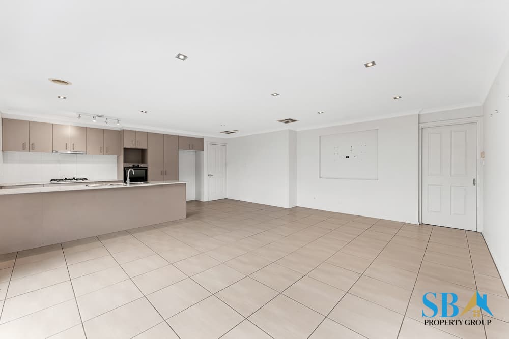 8 Powley Street, CASEY ACT 2913 - Image 6