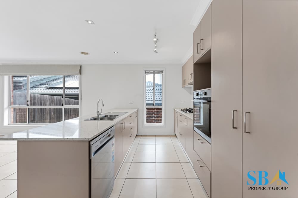 8 Powley Street, CASEY ACT 2913 - Image 3