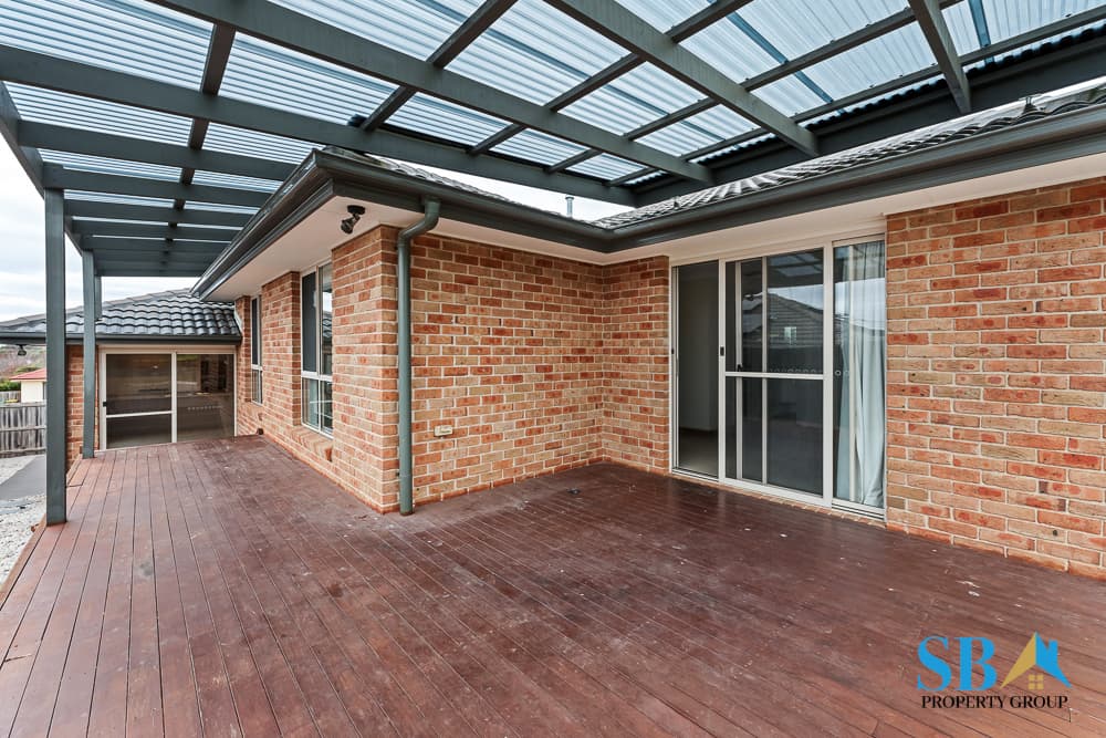 8 Powley Street, CASEY ACT 2913 - Image 14
