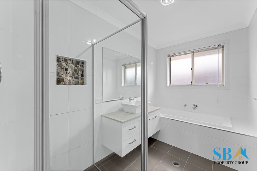 8 Powley Street, CASEY ACT 2913 - Image 8