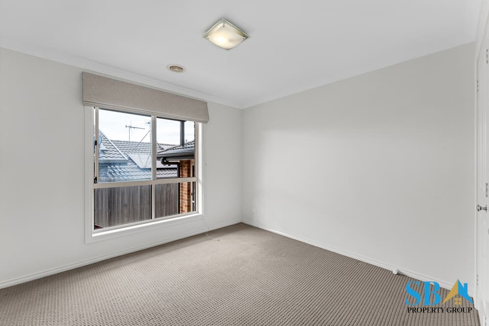 8 Powley Street, CASEY ACT 2913 - Image 9