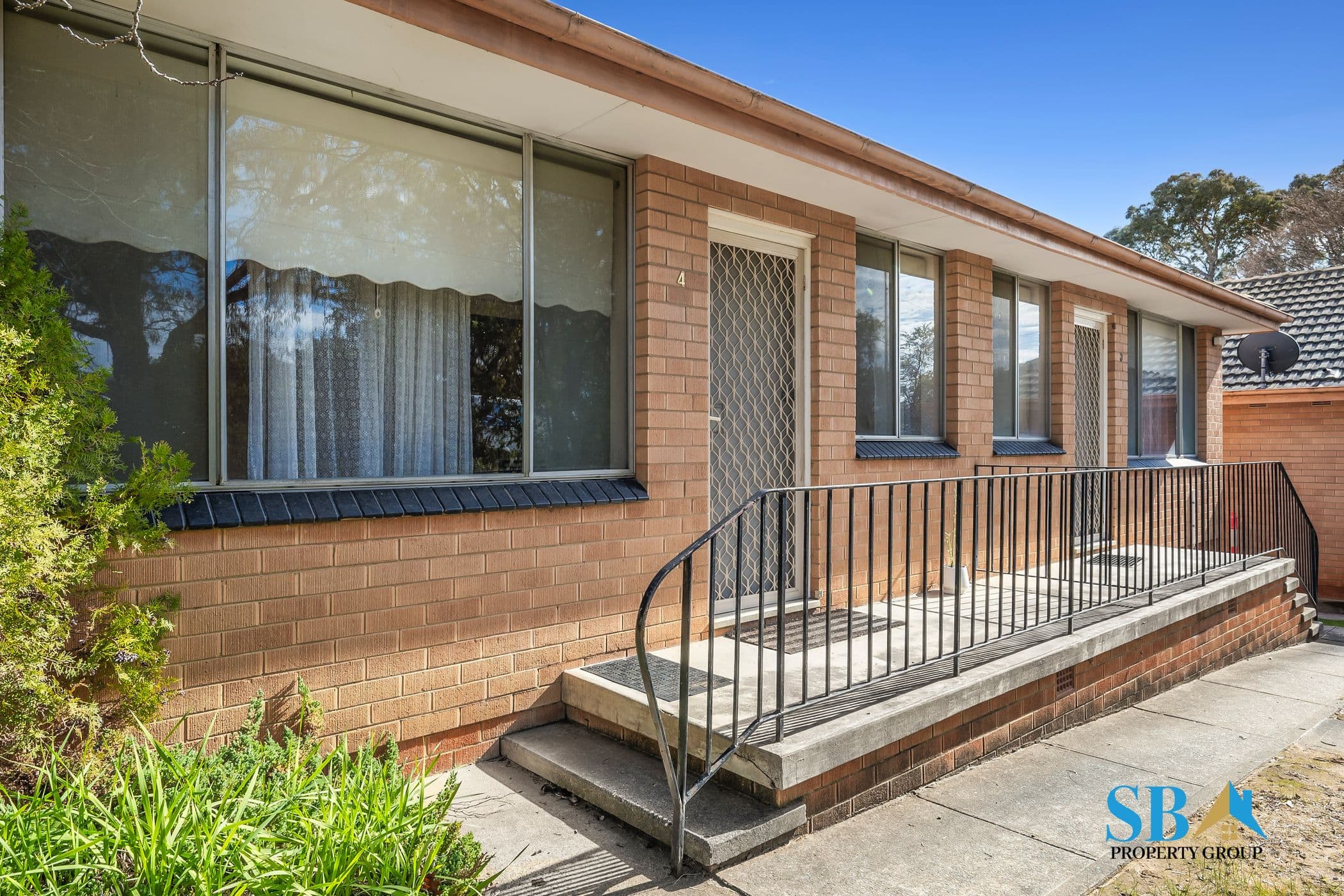 106 Uriarra Road, CRESTWOOD NSW 2620 - Image 10